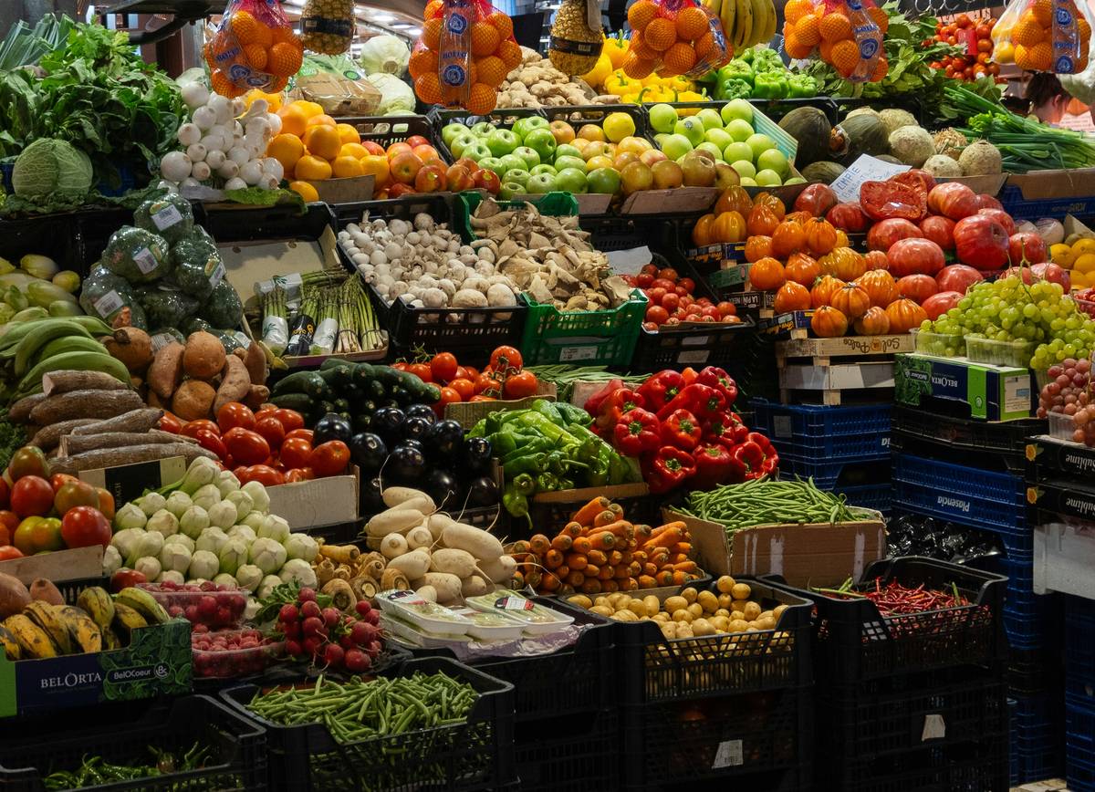 How Crown Discounts at King's Supermarkets Can Slash Your Weight Loss Grocery Bill